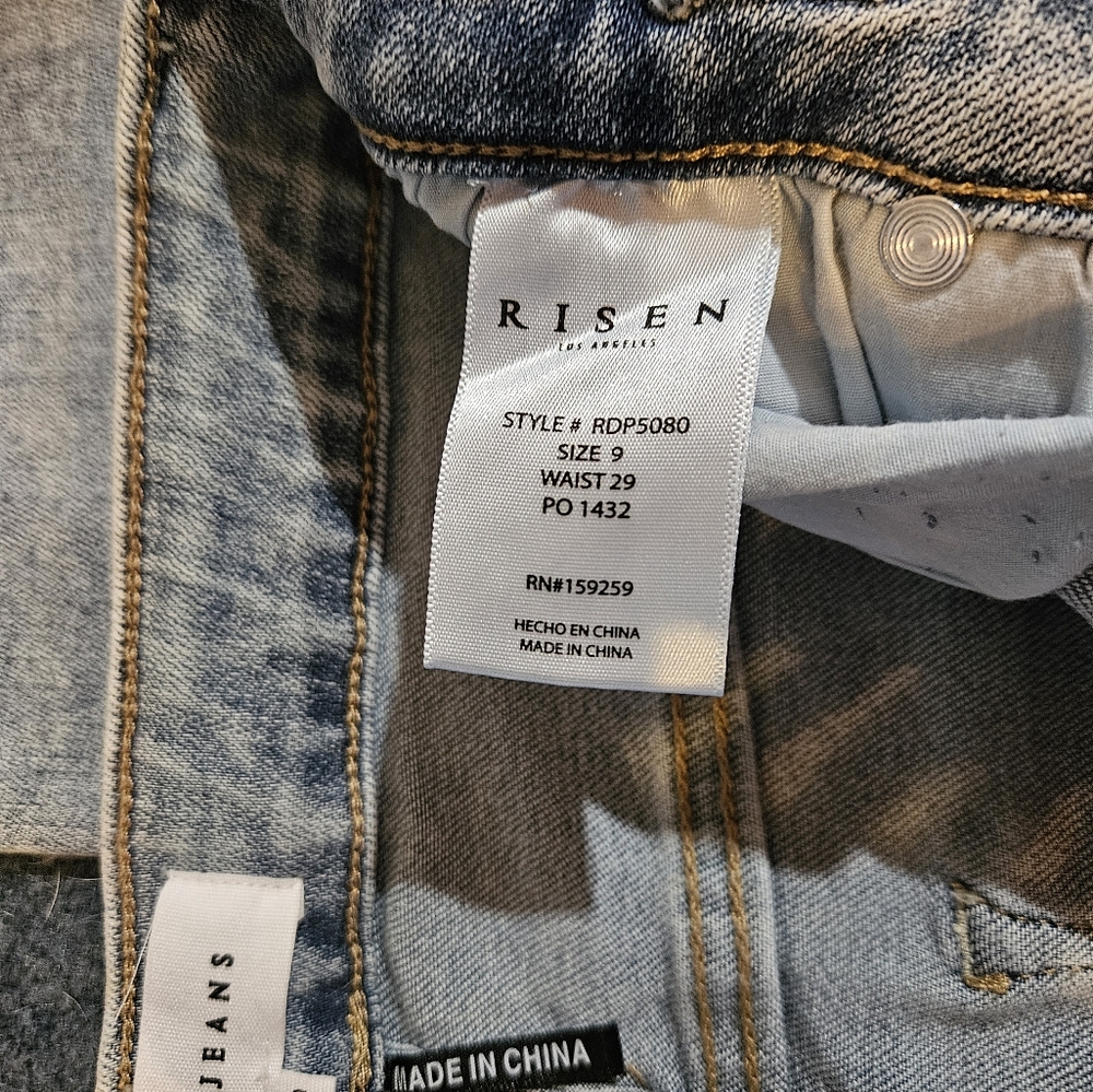 Risen sz 9 jeans - Picture 2 of 5